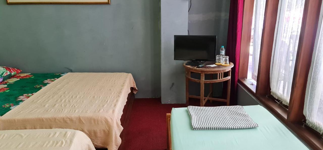 Homestay Triniti Lembang Exteriör bild