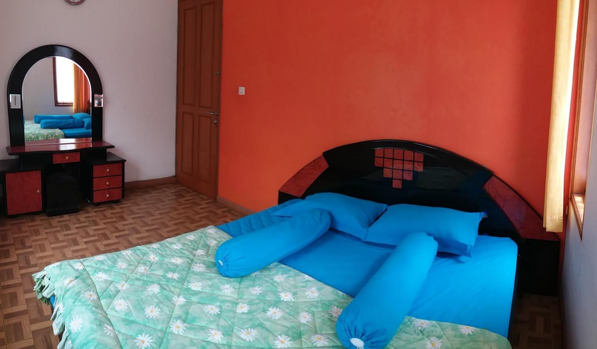 Homestay Triniti Lembang Rum bild