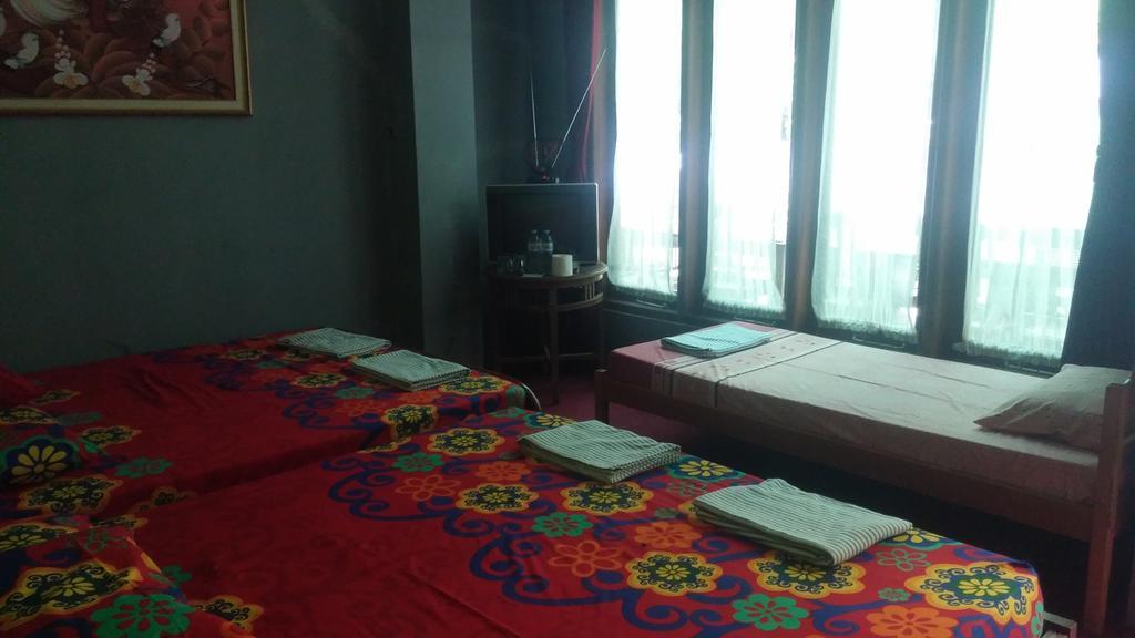 Homestay Triniti Lembang Exteriör bild